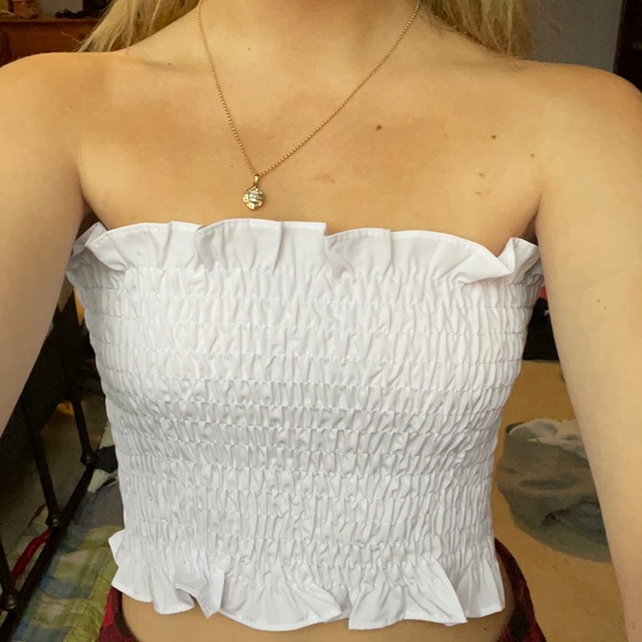 White Crop Top - Picture 4 of 4